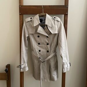 Chic BR belted trench coat